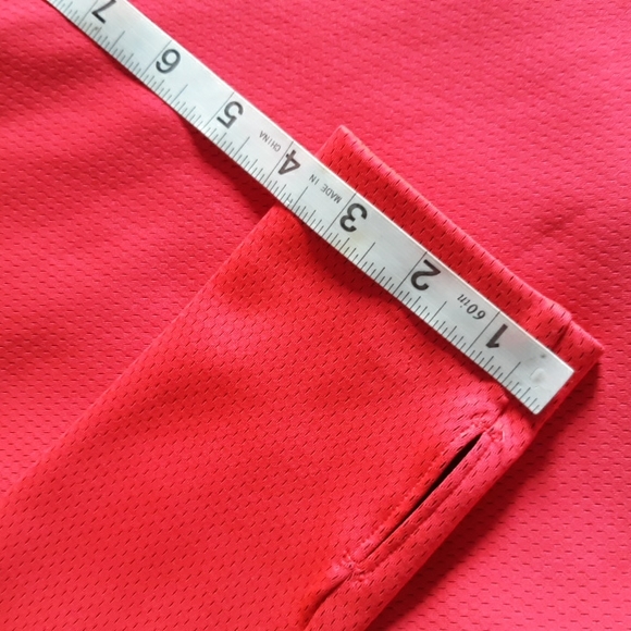 Under Armour Medium Fitted Coldgear Neon Pink Long Sleeve Athletic Top - Picture 8 of 14